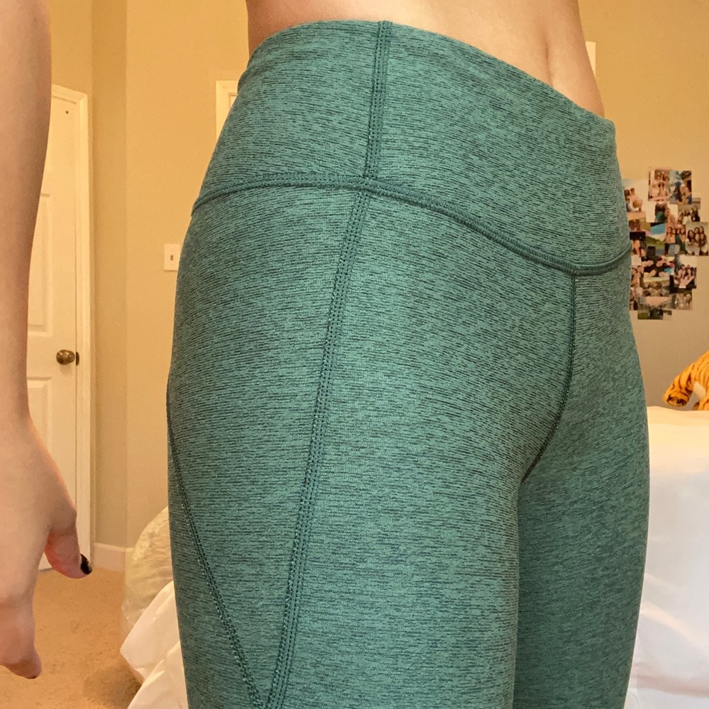 OUTDOOR VOICES GREEN LEGGINGS